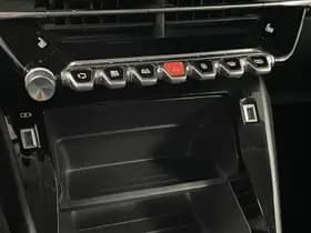 Peugeot 208 thumbnail 104