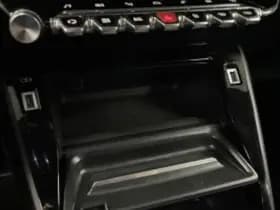 Peugeot E-2008 thumbnail 132