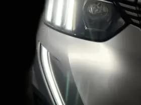 Peugeot E-2008 thumbnail 79