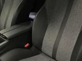 Peugeot 408 thumbnail 32