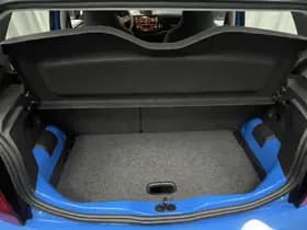 Volkswagen Up! thumbnail 13