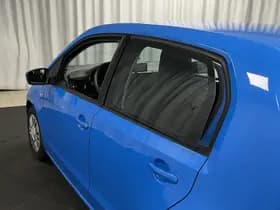 Volkswagen Up! thumbnail 10