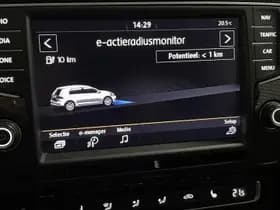 Volkswagen Golf thumbnail 106