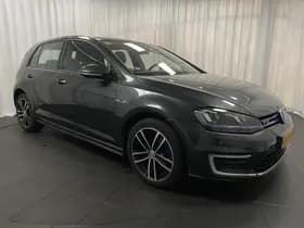 Volkswagen Golf thumbnail 5