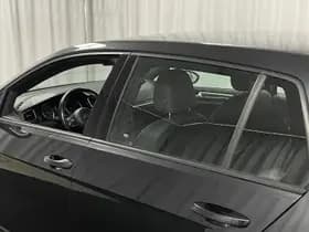 Volkswagen Golf thumbnail 75