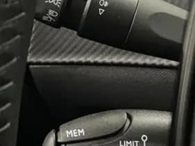 Peugeot 208 thumbnail 102