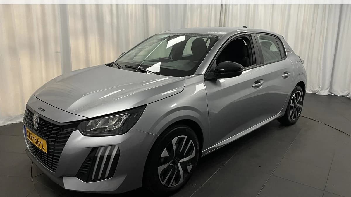 Peugeot 208 — foto 1