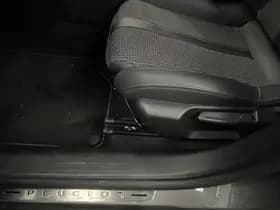 Peugeot 208 thumbnail 32