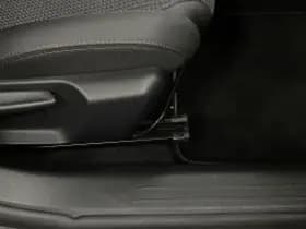 Peugeot 208 thumbnail 98