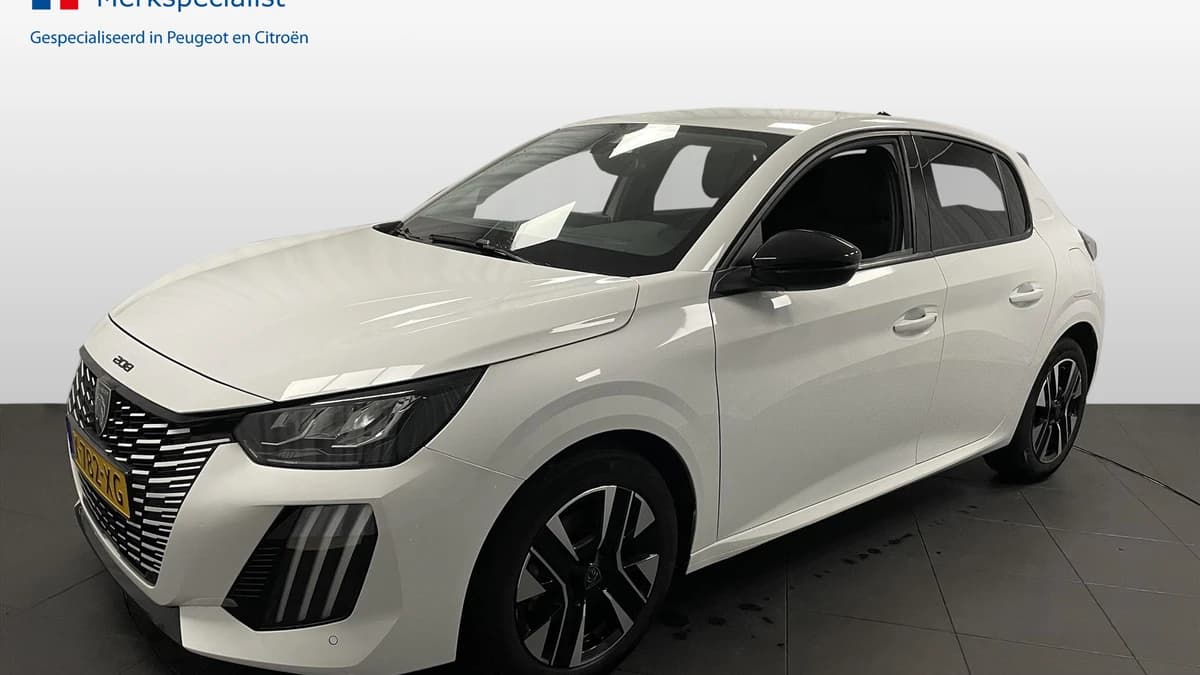 Peugeot 208 — foto 1