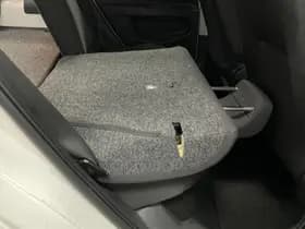 Volkswagen Up! thumbnail 16