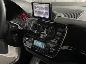 Volkswagen Up! thumbnail 25