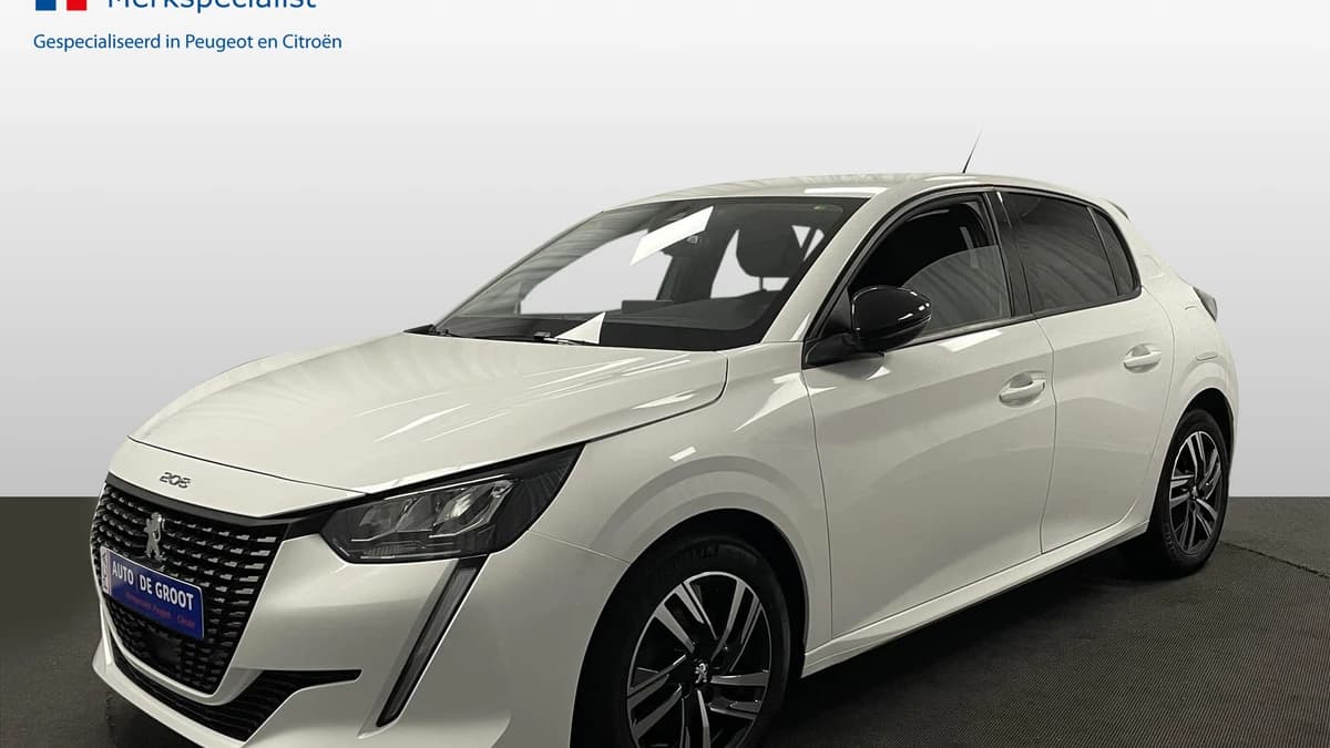 Peugeot 208 — foto 1