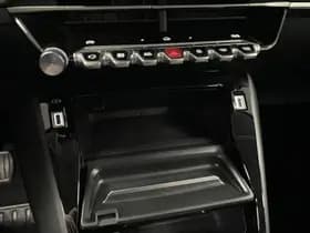 Peugeot 208 thumbnail 101