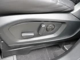 Ford Explorer 3.0 V6 EcoBoost PHEV Platinum thumbnail 27