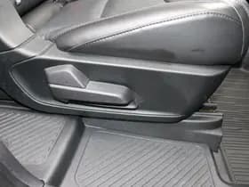 Ford Explorer 3.0 V6 EcoBoost PHEV Platinum thumbnail 52