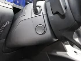 Ford Explorer 3.0 V6 EcoBoost PHEV Platinum thumbnail 54