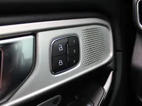 Ford Explorer 3.0 V6 EcoBoost PHEV Platinum thumbnail 60