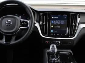 Volvo V60 2.0 T6 Plug-in hybrid AWD Plus Dark thumbnail 2
