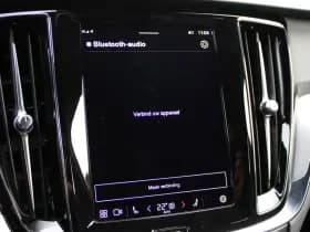 Volvo V60 2.0 T6 Plug-in hybrid AWD Plus Dark thumbnail 22