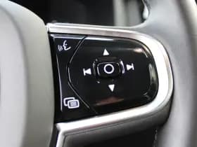 Volvo V60 2.0 T6 Plug-in hybrid AWD Plus Dark thumbnail 7