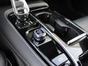 Volvo V60 2.0 T6 Plug-in hybrid AWD Plus Dark thumbnail 10