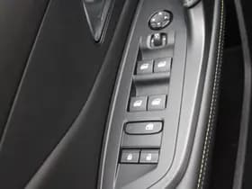 Peugeot 308 1.6 Plug-in Hybrid 225 GT thumbnail 18