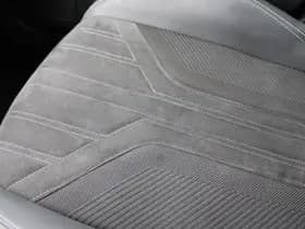 Peugeot 308 1.6 Plug-in Hybrid 225 GT thumbnail 27