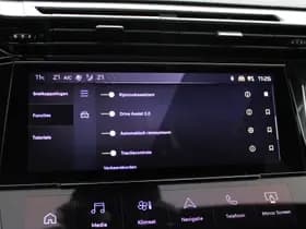 Peugeot 308 1.6 Plug-in Hybrid 225 GT thumbnail 37