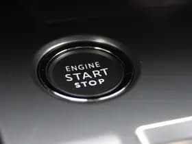 Peugeot 308 1.6 Plug-in Hybrid 225 GT thumbnail 38