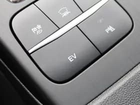 Ford Kuga thumbnail 46