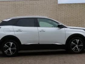 Peugeot 3008 1.2 PureTech GT thumbnail 2