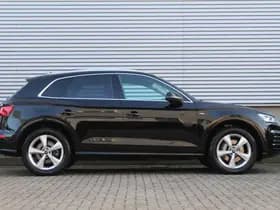 Audi Q5 50 TFSI e quattro S edition thumbnail 2