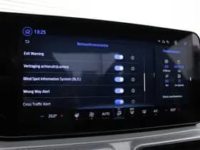 Ford Mustang Fastback 5.0 V8 Dark Horse thumbnail 62