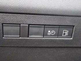 Opel Astra 1.6 Hybrid Ultimate thumbnail 26