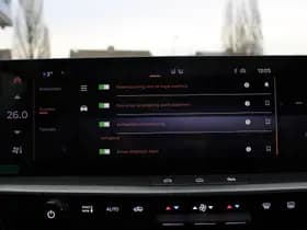 Opel Grandland 1.6 Turbo Plug-in-Hybrid Ultimate thumbnail 18