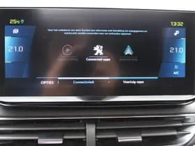 Peugeot 3008 1.6 HYbrid 225 GT thumbnail 18