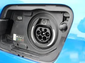 Peugeot 3008 1.6 HYbrid 225 GT thumbnail 36