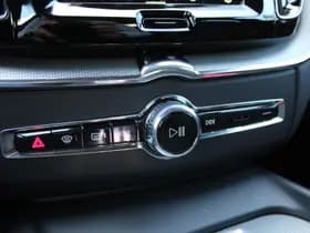 Volvo XC60 2.0 T6 PHEV Plus Black Edition thumbnail 41