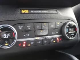 Ford Kuga 2.5 PHEV ST-Line thumbnail 23