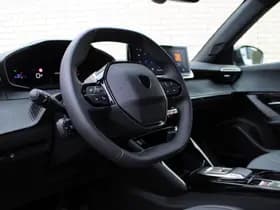 Peugeot 2008 1.2T Allure Pack thumbnail 4