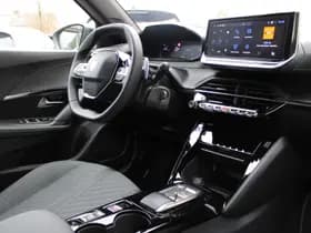 Peugeot 2008 1.2T Allure Pack thumbnail 6
