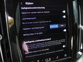 Volvo XC60 2.0 T8 Plug-in hybrid AWD Ultra Black Edition thumbnail 28