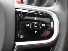 Volvo XC60 2.0 Recharge T6 AWD R-Design thumbnail 11