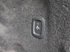 Volvo XC60 2.0 Recharge T6 AWD R-Design thumbnail 26