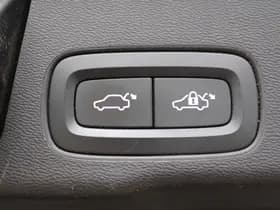 Volvo XC60 2.0 Recharge T6 AWD R-Design thumbnail 34