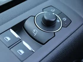 Ford Tourneo Custom PHEV L1H1 Titanium X thumbnail 34