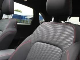 Ford Kuga 2.5 PHEV ST-Line thumbnail 8