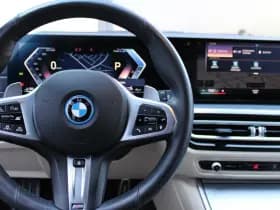 BMW 3 Serie Touring 330e thumbnail 12