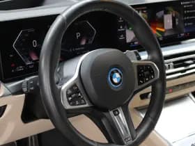 BMW 3 Serie Touring 330e thumbnail 4